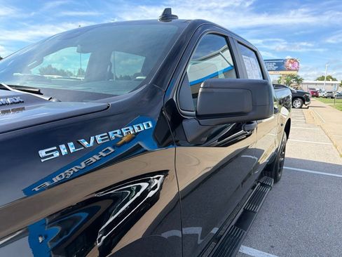 Used 2025 Chevrolet Silverado 1500 Custom AWD/4WD image 10
