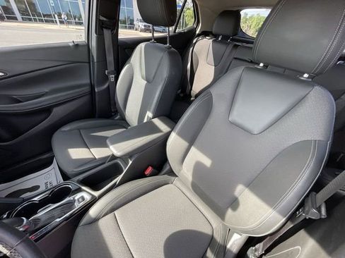 Used 2023 Buick Encore GX Select FWD image 11