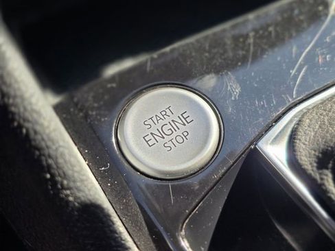 Used 2024 Volkswagen Taos S image 34