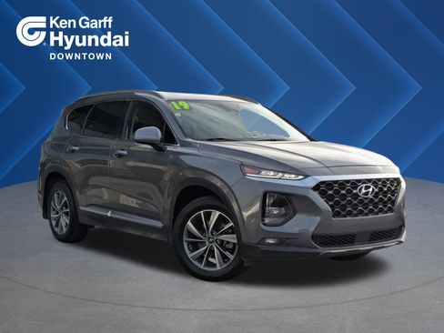 Used 2019 Hyundai Santa Fe SEL image 1