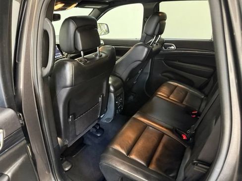 Used 2020 Jeep Grand Cherokee Limited AWD/4WD image 27