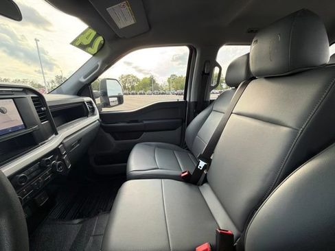 Used 2024 Ford F550 4x4 Crew Cab Super Duty image 35