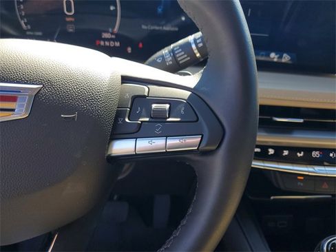 Used 2024 Cadillac XT4 Luxury image 17