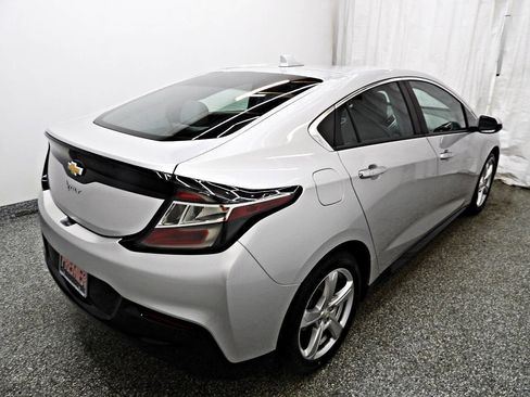 Used 2018 Chevrolet Volt LT w/ Comfort Package image 6
