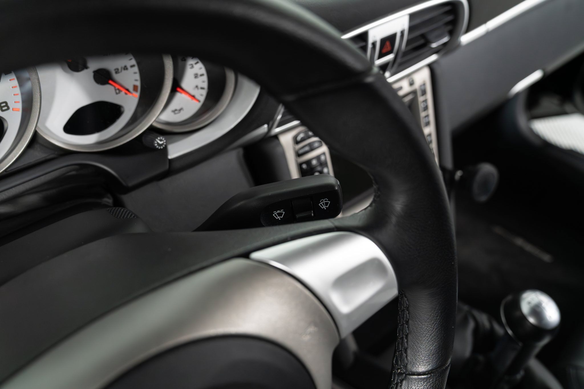 Used 2005 Porsche 911 Carrera S RWD image 36