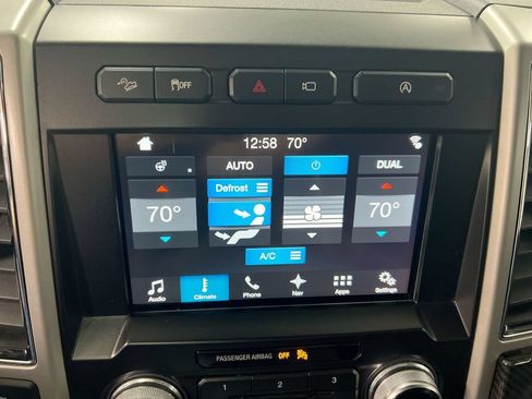 Used 2018 Ford F150 Lariat w/ Equipment Group 502A Luxury AWD/4WD image 17