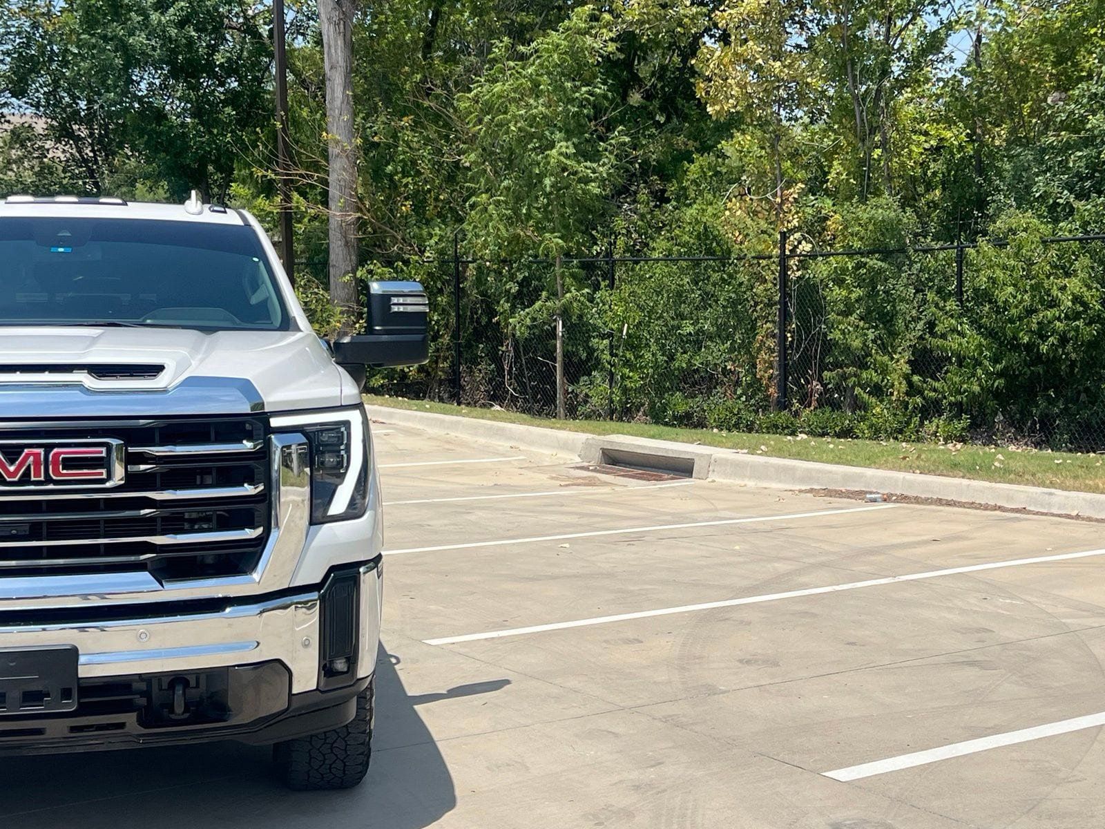 Used 2024 GMC Sierra 2500 SLT w/ Texas SLT Premium Package AWD/4WD image 3