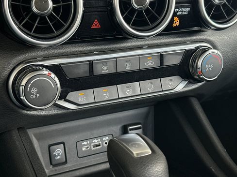 Used 2025 Nissan Sentra SV image 17