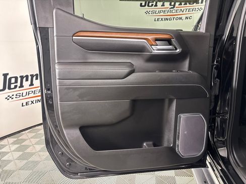 Used 2023 GMC Sierra 1500 Denali AWD/4WD image 24