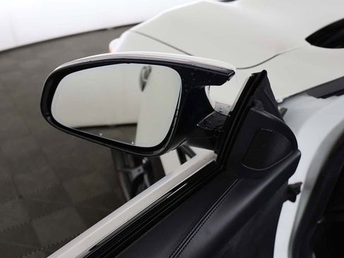 Used 2019 BMW M4 CS image 25