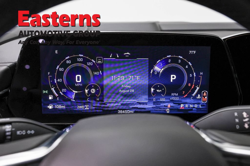 Used 2025 Chevrolet Suburban Z71 AWD/4WD image 19