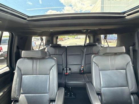 Used 2022 Chevrolet Suburban RST w/ Luxury Package AWD/4WD image 22