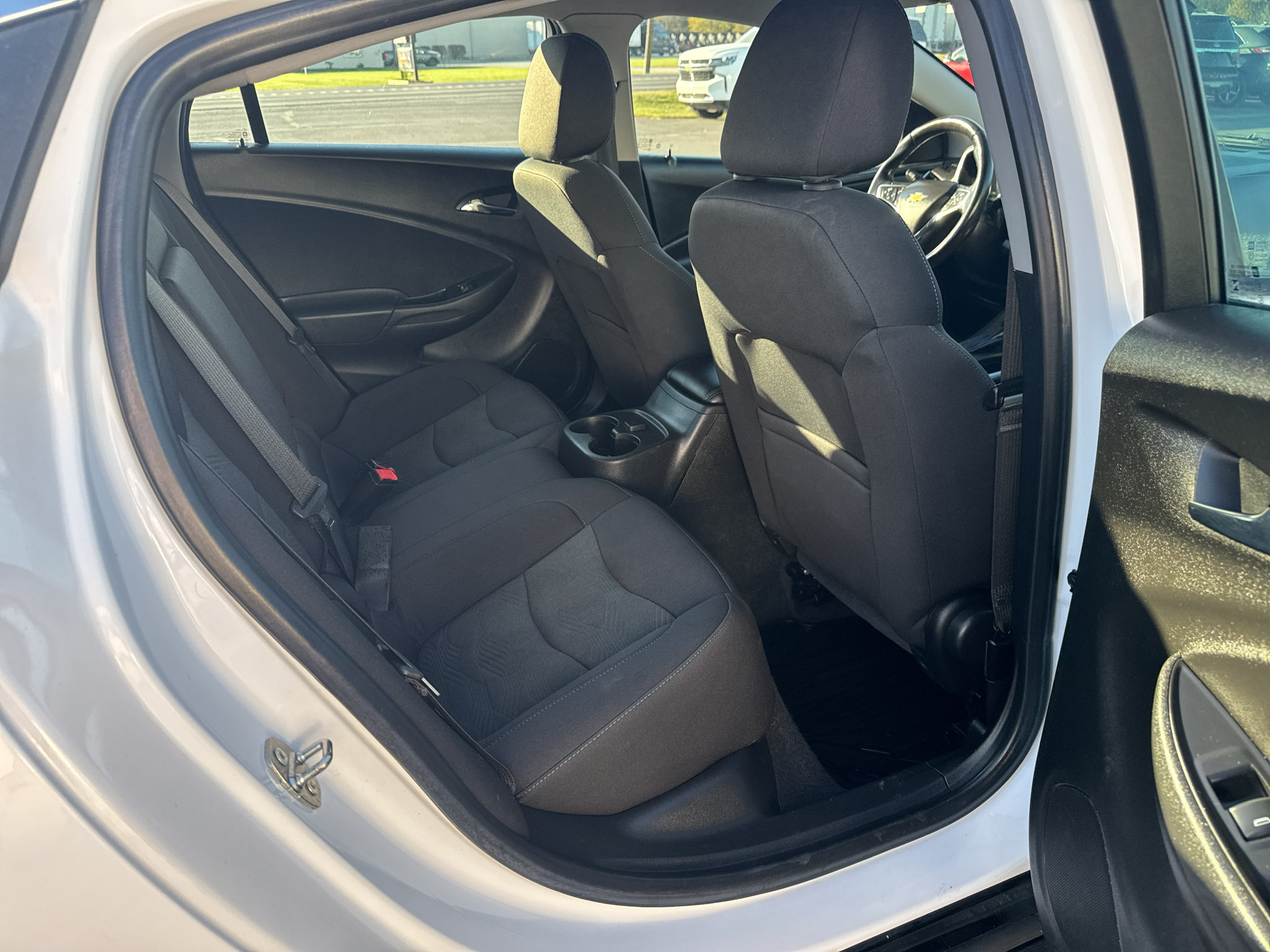 Used 2019 Chevrolet Volt LT w/ Comfort Package FWD image 24