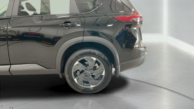 Used 2024 Nissan Rogue SV w/ SV Premium Package AWD/4WD image 27