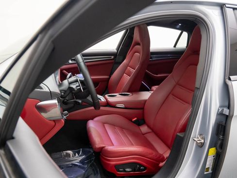 Certified 2022 Porsche Panamera 4 Platinum Edition image 5