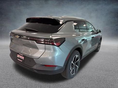 New 2026 Chevrolet Equinox EV LT FWD image 7