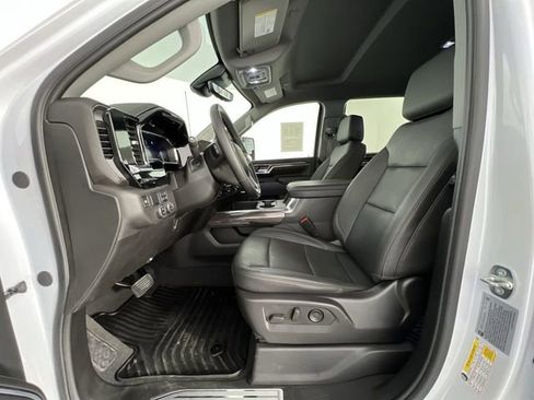 Used 2024 Chevrolet Silverado 3500 LTZ w/ LTZ Plus Package RWD image 19