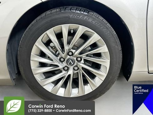 Used 2021 Lexus ES 250 w/ Accessory Package AWD/4WD image 37