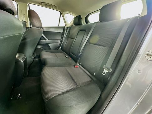 Used 2013 MAZDA MAZDA3 i Touring w/ Preferred Equipment Pkg image 24