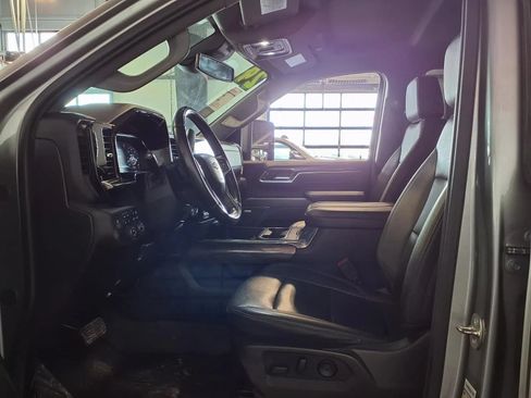 Used 2024 Chevrolet Silverado 2500 LTZ w/ LTZ Plus Package AWD/4WD image 17