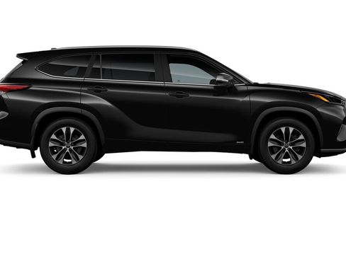 New 2026 Toyota Highlander XLE image 12