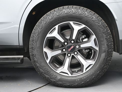 Used 2025 GMC Yukon AT4 Ultimate image 25