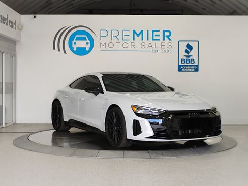 Used 2022 Audi e-tron GT Prestige w/ Prestige Package image 65