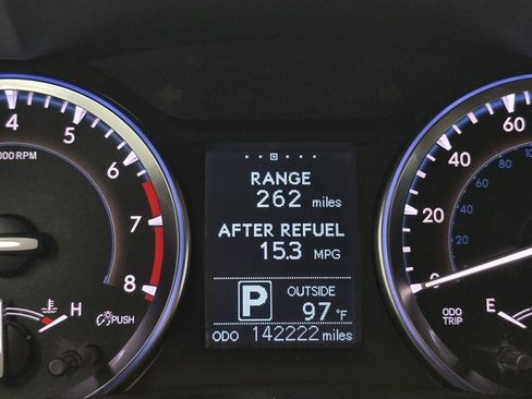 Used 2016 Toyota Highlander Plus FWD image 23
