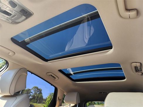 Used 2024 Genesis GV80 3.5T w/ Advanced Package image 32