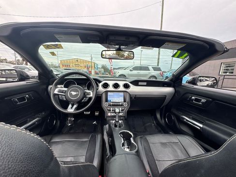 Used 2017 Ford Mustang Premium RWD image 13