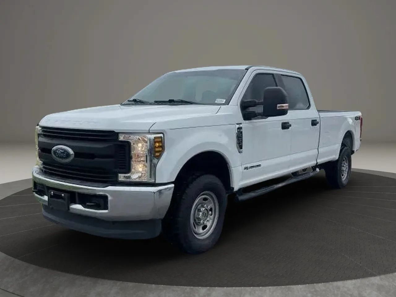 Used 2019 Ford F250 XL w/ Power Equipment Group AWD/4WD image 1