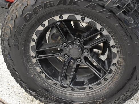 Used 2015 Jeep Wrangler Unlimited Sahara w/ Connectivity Group image 14