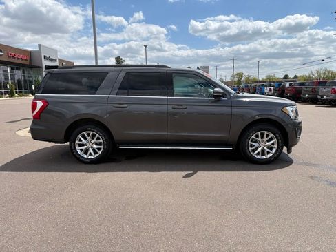 Used 2021 Ford Expedition Max XLT AWD/4WD image 2