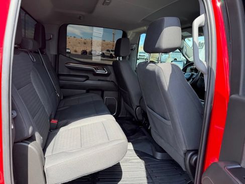 Used 2022 GMC Sierra 1500 SLE AWD/4WD image 16