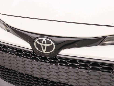 Used 2021 Toyota Corolla SE w/ Carpet Mat Package (TMS) FWD image 8