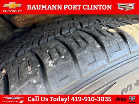Used 2015 Buick LaCrosse Leather FWD image 29
