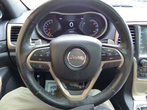 Used 2016 Jeep Grand Cherokee Laredo 75th Anniversary image 63