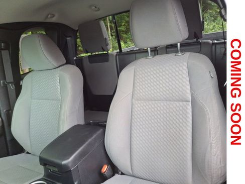Used 2021 Toyota Tacoma SR w/ SR Convenience Package RWD image 12