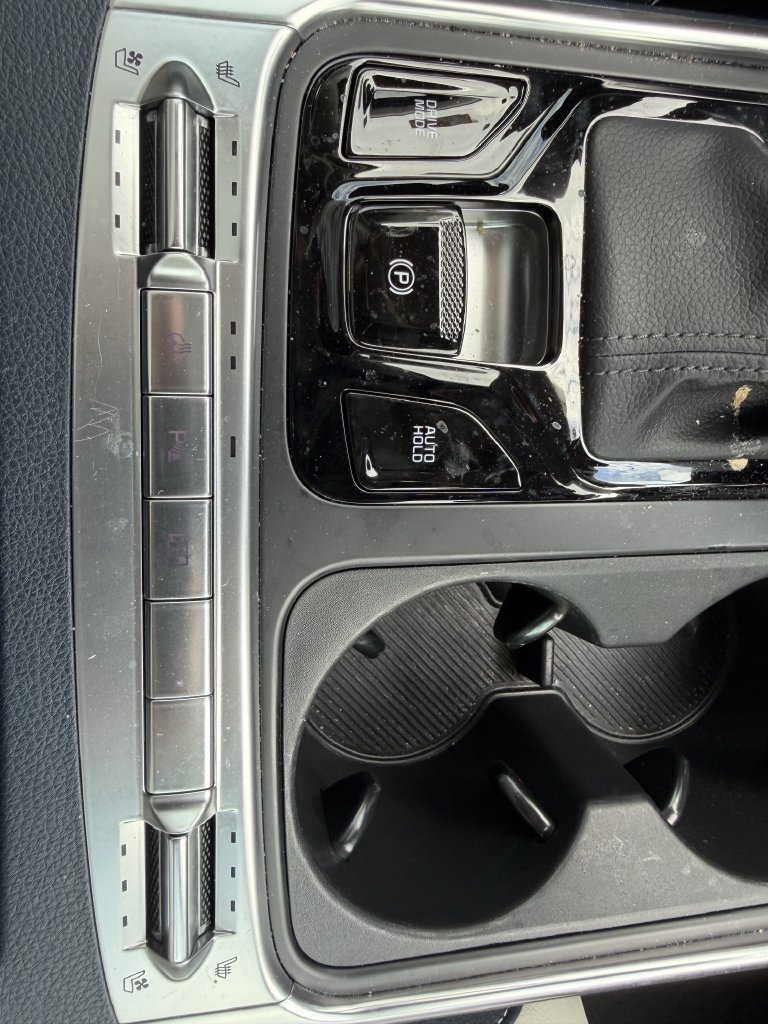 Certified 2026 Kia Carnival SX Prestige FWD image 37