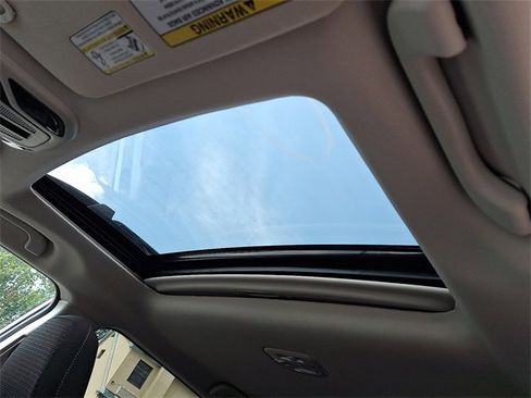 Certified 2025 Subaru Outback Premium image 12