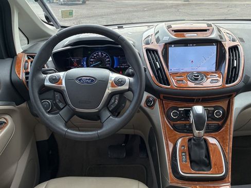 Used 2016 Ford C-MAX SEL w/ Equipment Group 302A image 17