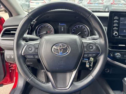 Used 2023 Toyota Camry SE image 14