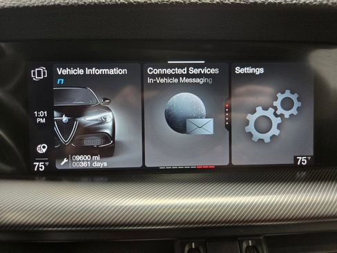 Used 2022 Alfa Romeo Stelvio Veloce image 24