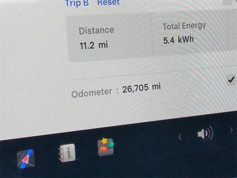 Used 2023 Tesla Model Y Long Range image 32