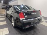 Used 2019 Chrysler 300 Limited image 2