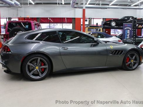 Used 2017 Ferrari GTC4Lusso AWD image 10