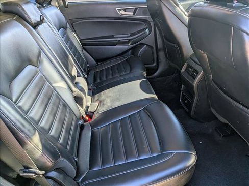 Used 2023 Ford Edge SEL image 19