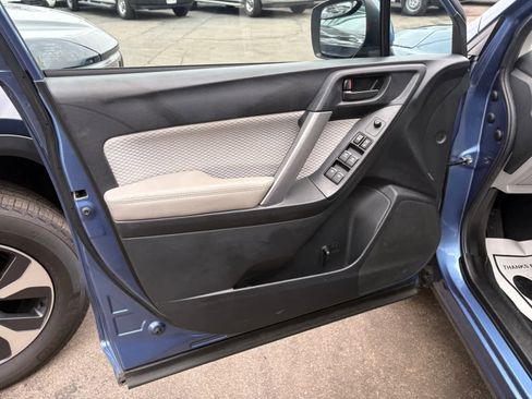 Used 2018 Subaru Forester 2.5i Premium AWD/4WD image 11