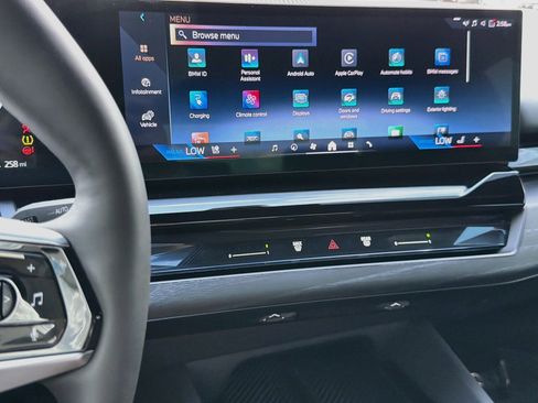Used 2024 BMW i5 eDrive40i w/ Premium Package RWD image 27