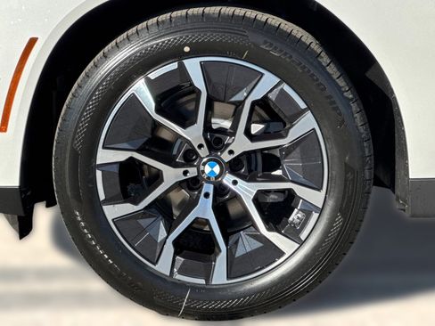 Used 2026 BMW X3 xDrive30 w/ Premium Package image 12